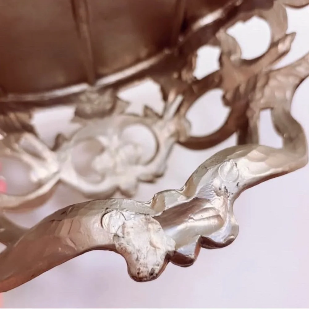 Italian Ornate Rococo-Style Gold/Silver Wall Shelf